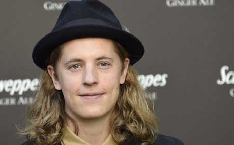 نجل ساركوزي يقيم حفلة موسيقية في المغرب 